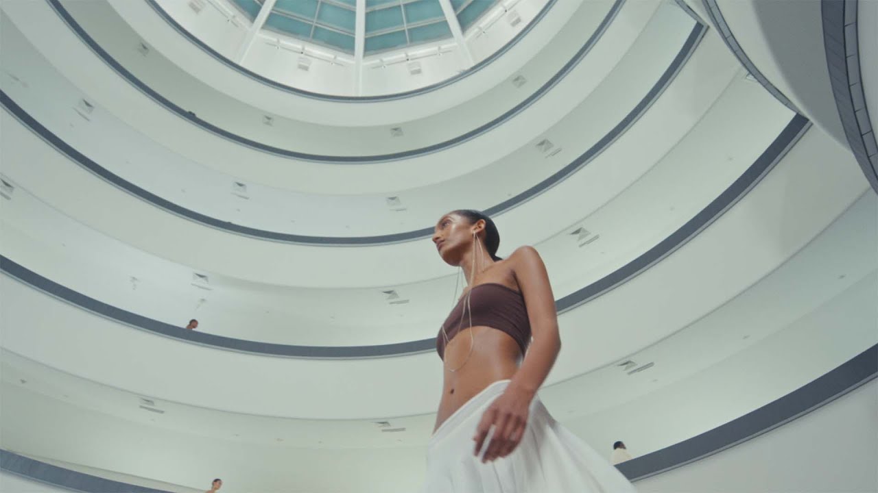 ALA&Iuml;A WINTER SPRING 25 COLLECTION