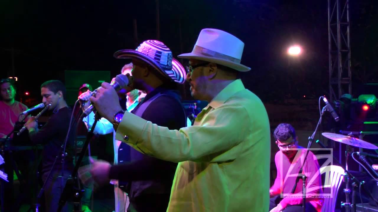 HANSEL Y RAUL - ELLA ft ANGEL Y MARLON EN VIVO (PUERTO COLOMBIA FESTIVAL DE ORQUESTAS 2013)