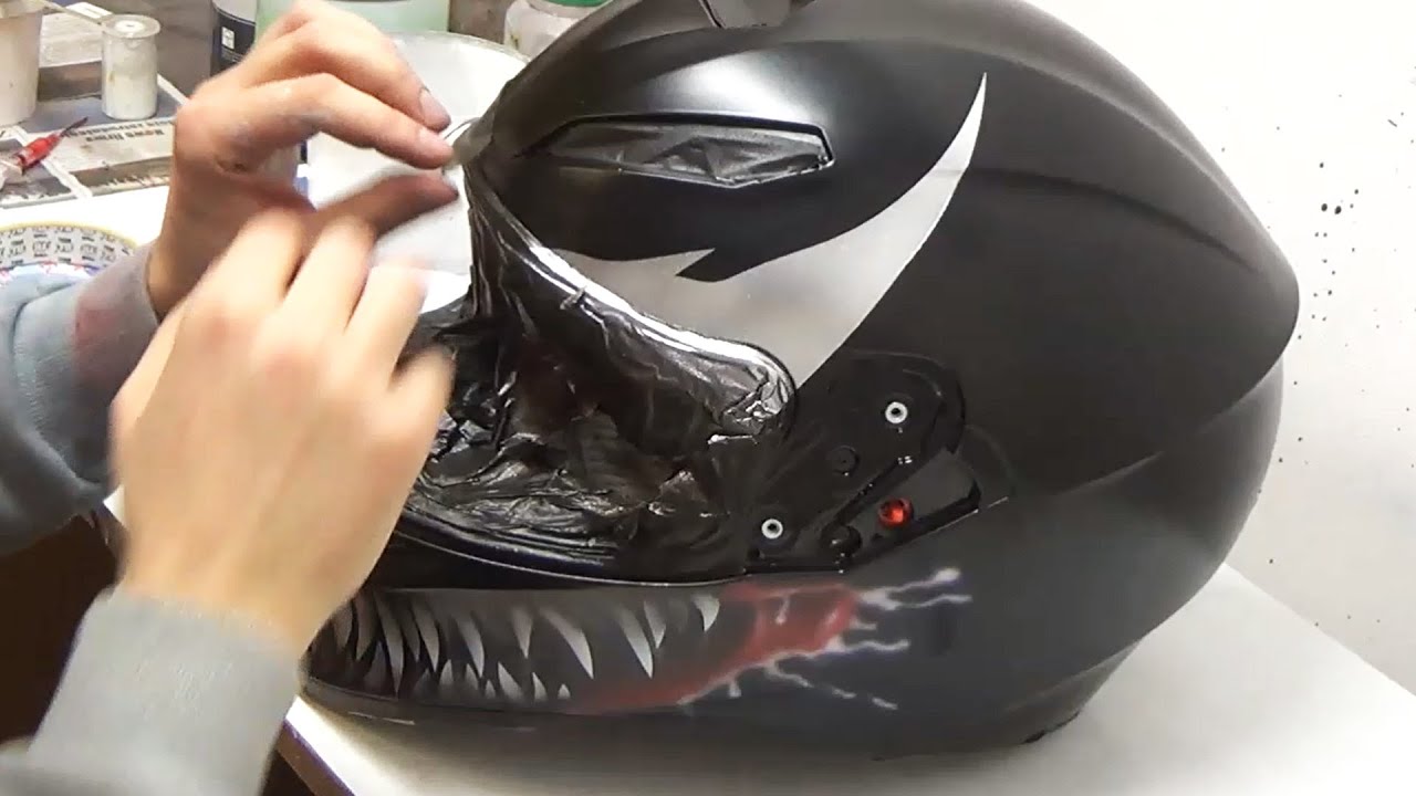 Venom on AGV K-3 SV motorcycle helmet - aerograf airbrush art - Aerografit Studio