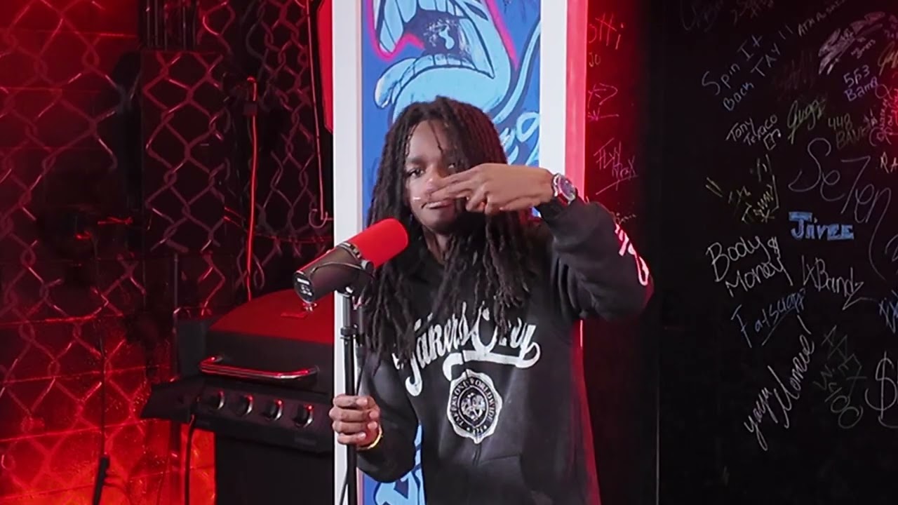 Lo GetOff “ Armed and Dangerous “ Dog House Freestyle Performance 
