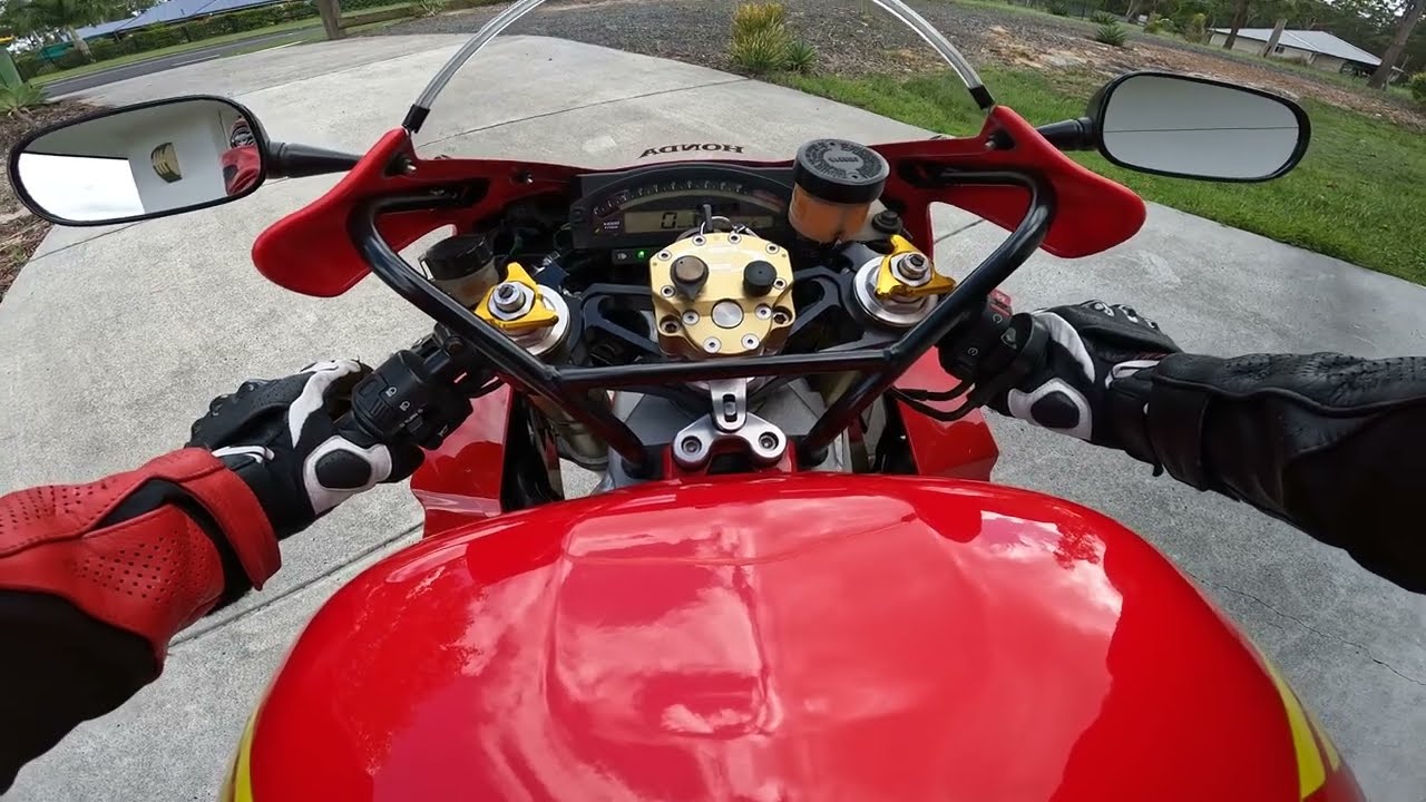 Honda VTR1000 SP1 / RC51 / SP2 - casual ride of the old beast in 4K 60 FPS