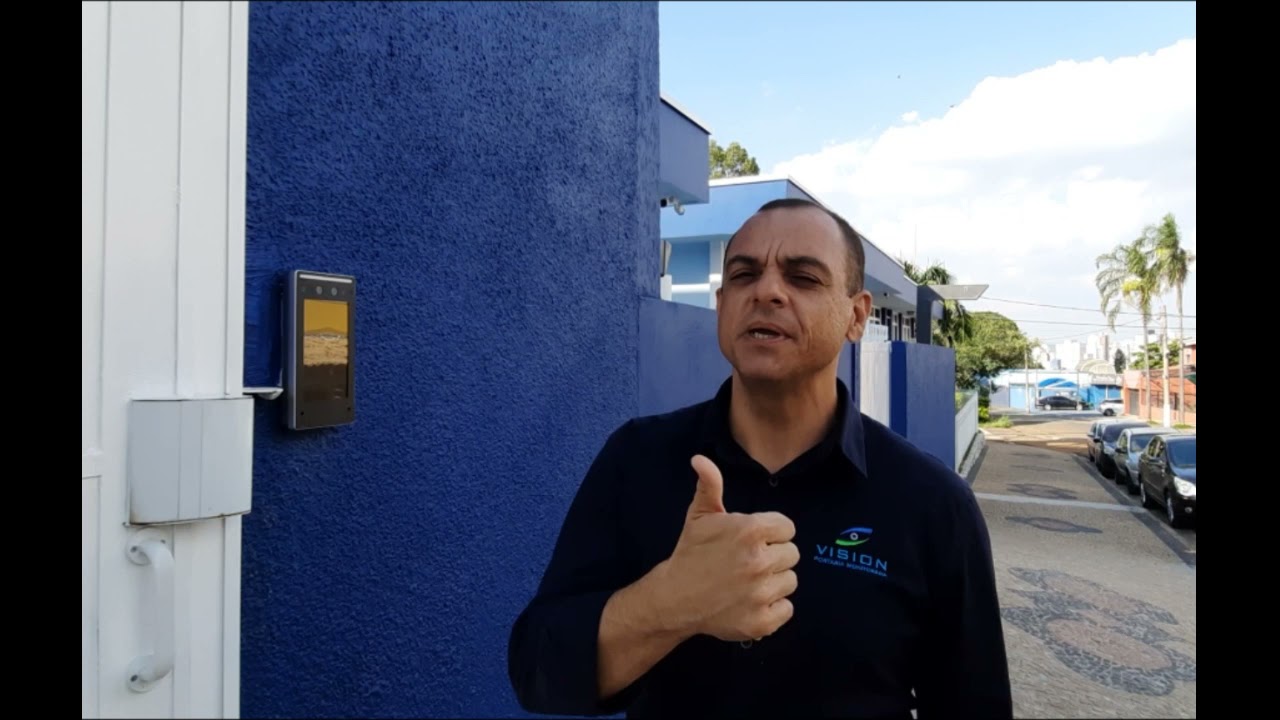 COMO FUNCIONA UMA LEITORA FACIAL?