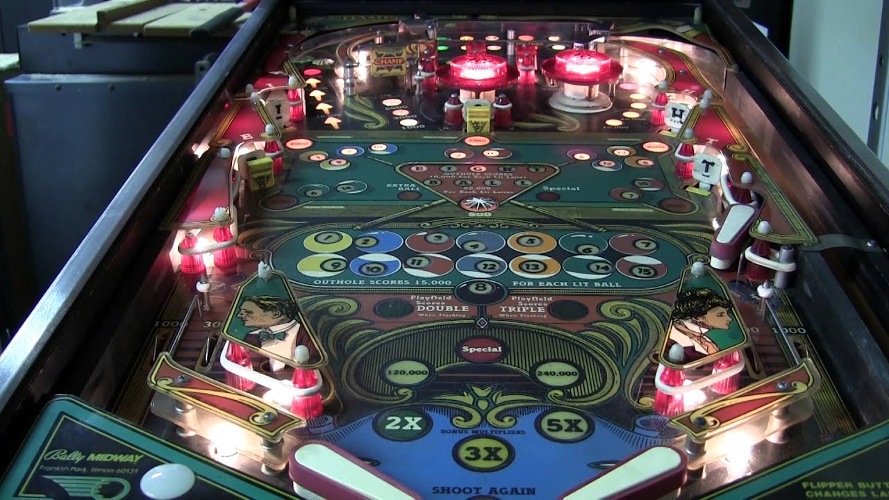 Bally 8 Ball Champ Pinball Machine