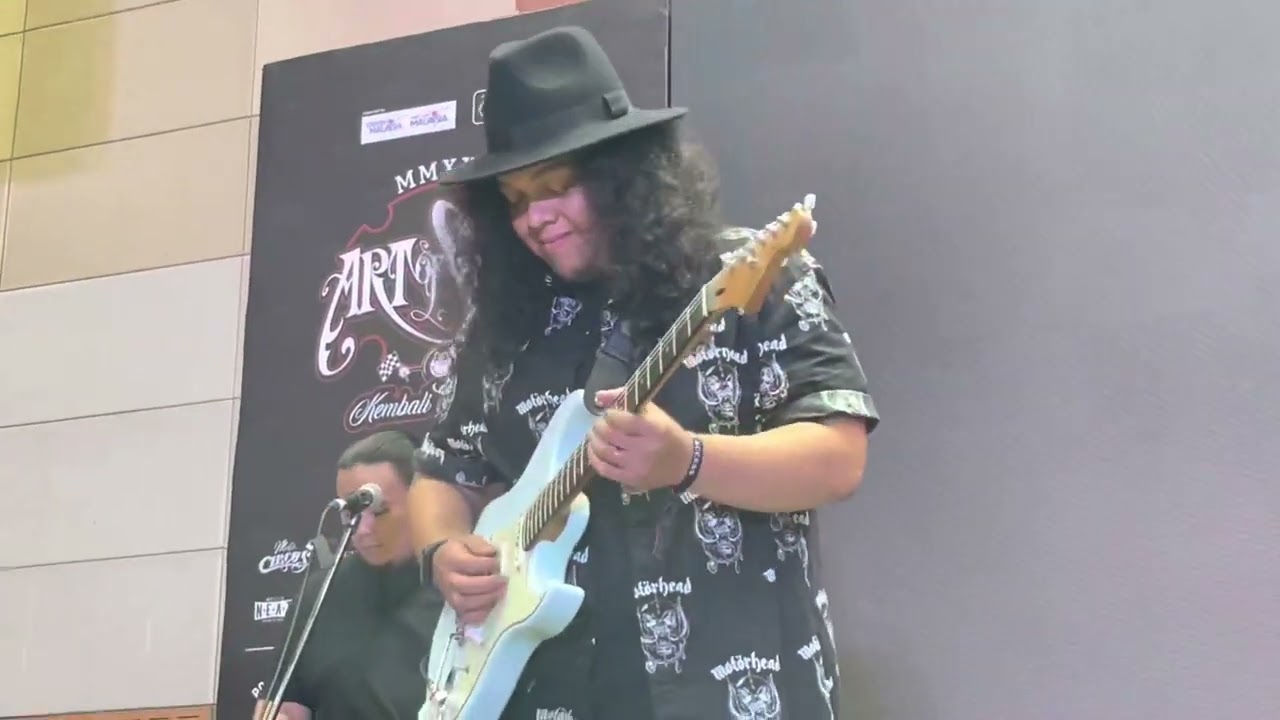 FLOP POPPY - KASIH NAFAS DIRI . Live @ 10th Anniversary Art Of Speed MY 2022.