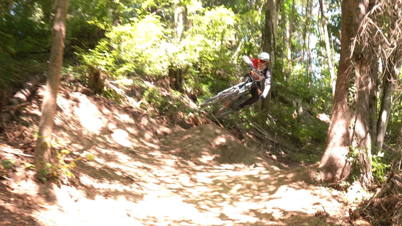 La Valléenne piste VTT rouge full run - Saint-Gervais Mont-Blanc
