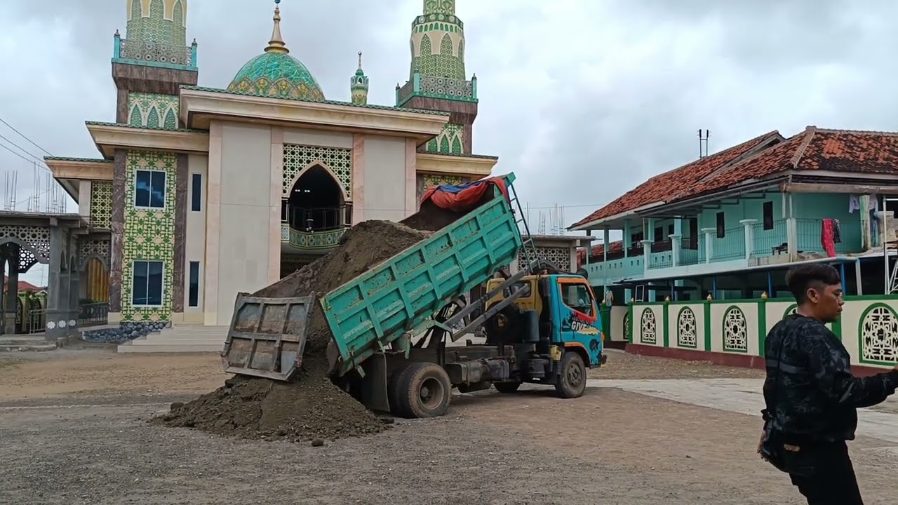 Persiapan pengecoran halaman Masjid 