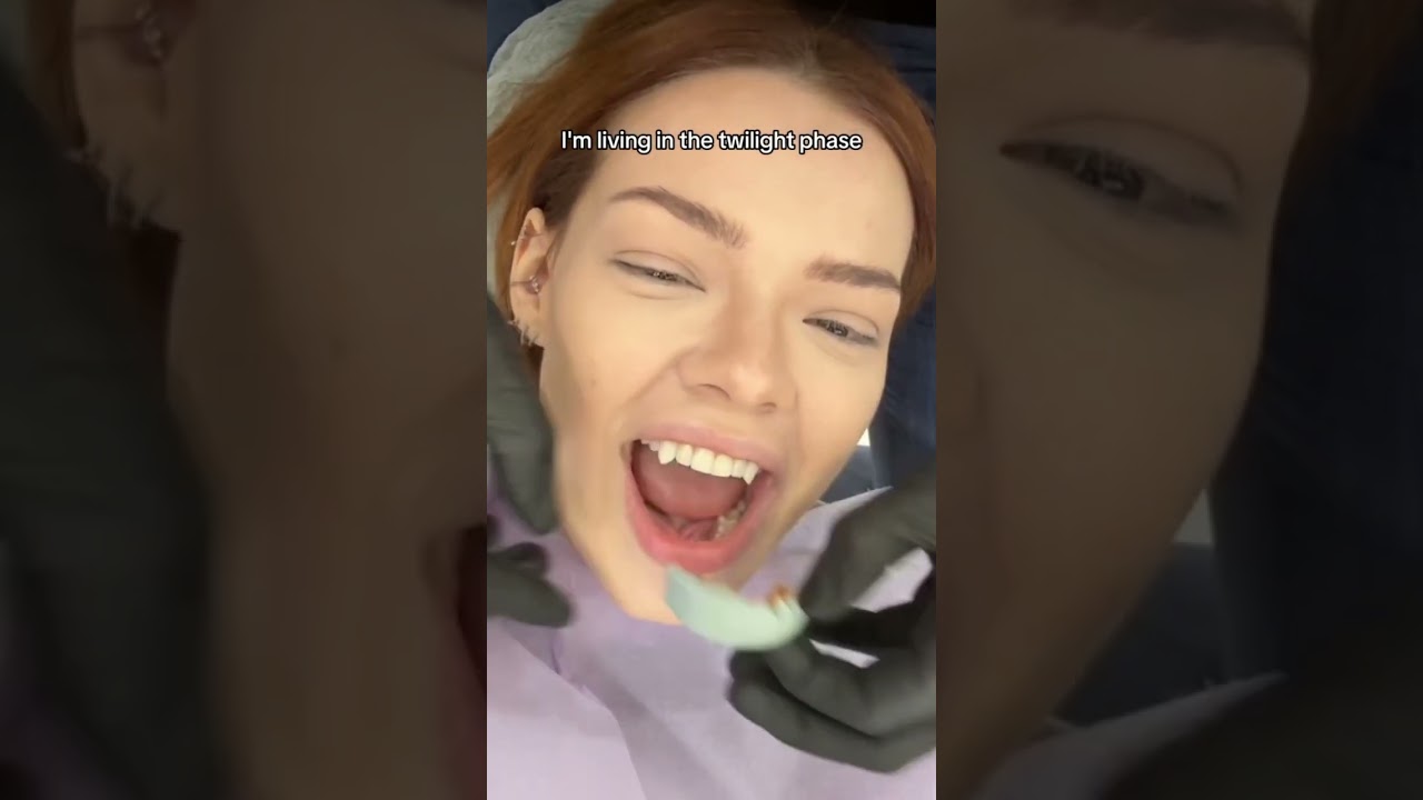 Получаю клыки на Хэллоуин🧛🏻‍♀️