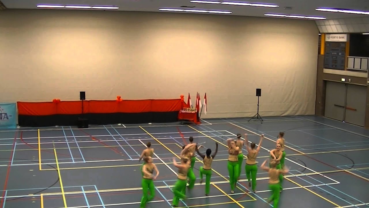 paradecorps Oranje IJsselmuiden
