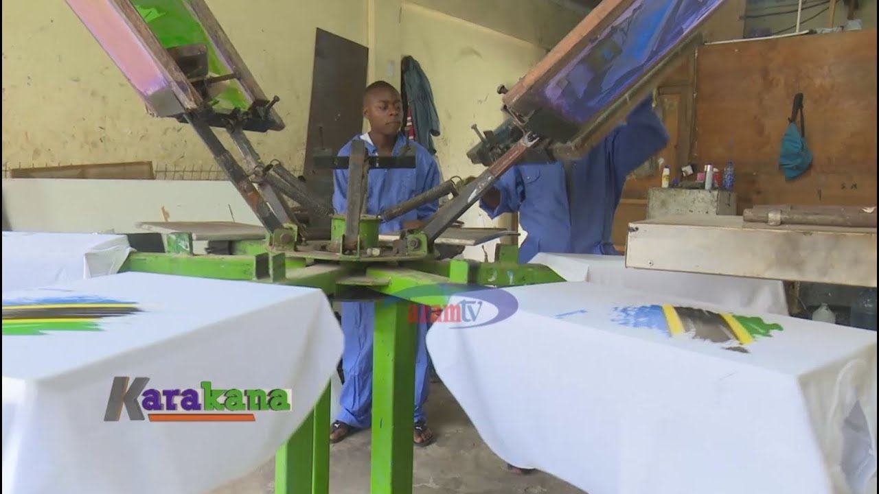 Azam TV - KARAKANA: Ijue mashine ya kwanza ya kuchapisha fulana Tanzania (SIX COLOUR MACHINE)