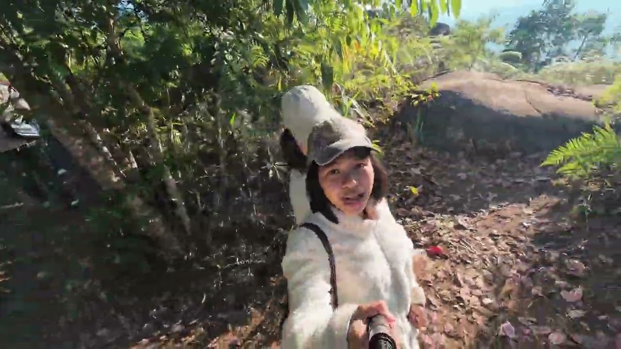 พาเด็กๆมาชมผาชูธง กลับลานหินปุ่ม  แล้วชมพระอาทิตย์ตก