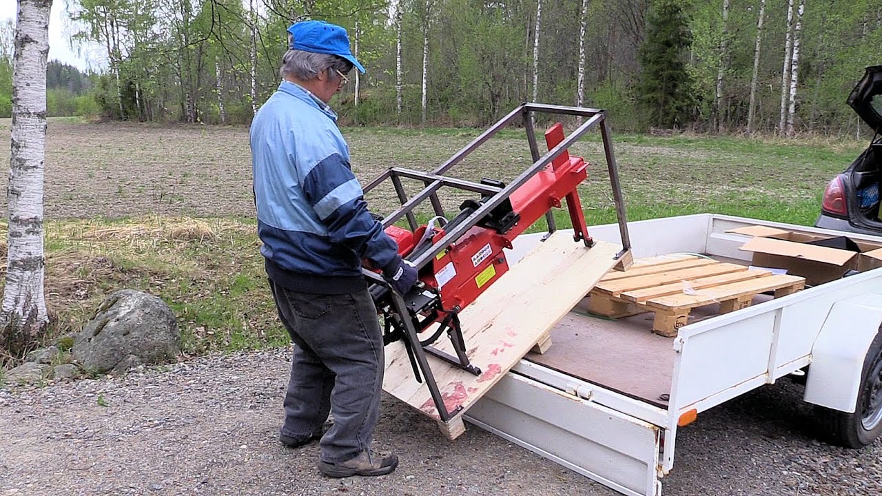 Halkomakoneen testiä Timco 8T polttomootorilla Heinola 2023