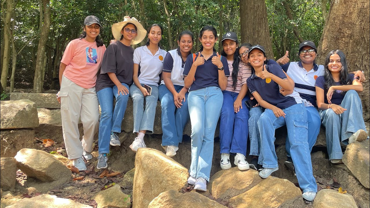 එක වසරෙ පලළවෙනි හා අන්තිම trip එක 🥰 #kelaniya #dailyvlog #travelblog #love #funny 