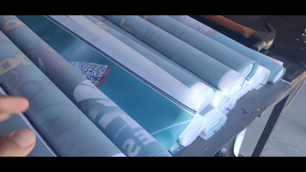 Imprimindo tecido para confecção de bandeira na plotter de Impressão Digital