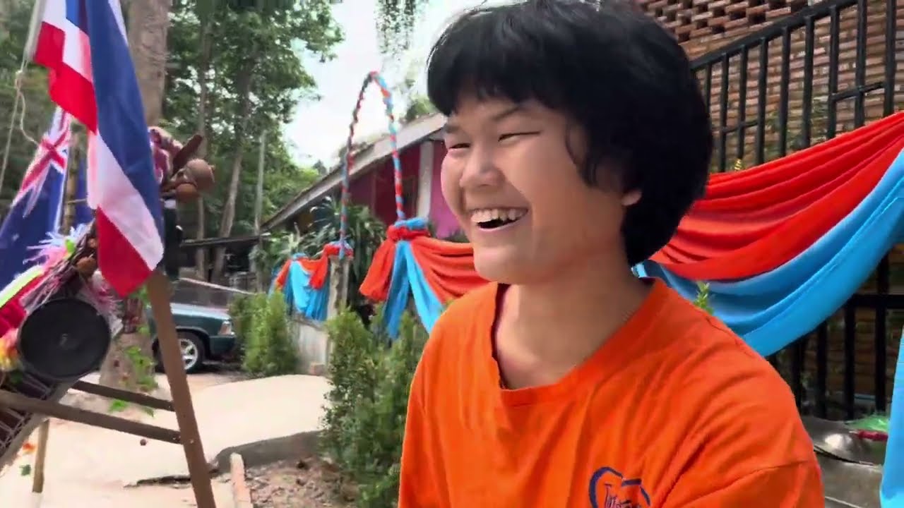 Hands Experiences Thailand ปั่นไปบ้านโฮมฮัก ยโสธร (Cycling to Ban Home Hug Yasothon)