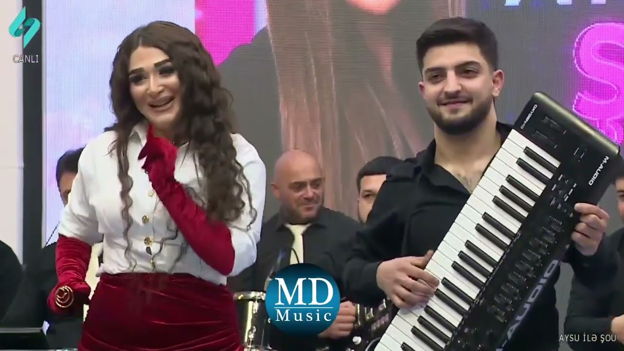 Necibe Agcabedili Ay Sari Seyranli Qiz Aysu Şou İle