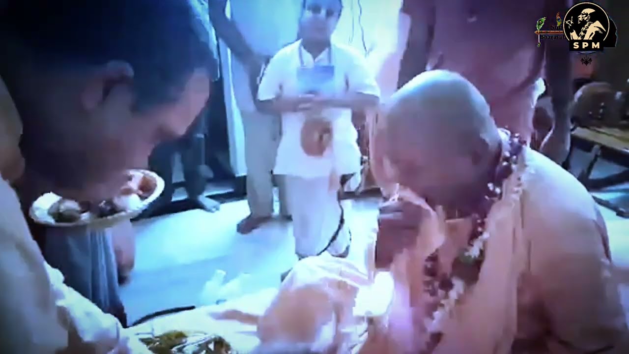 शुद्ध वैष्णव नही चाहते पूजा प्रतिष्ठा | Crying 😭 HH Radha Govinda Goswami maharaja #guru #gurudev