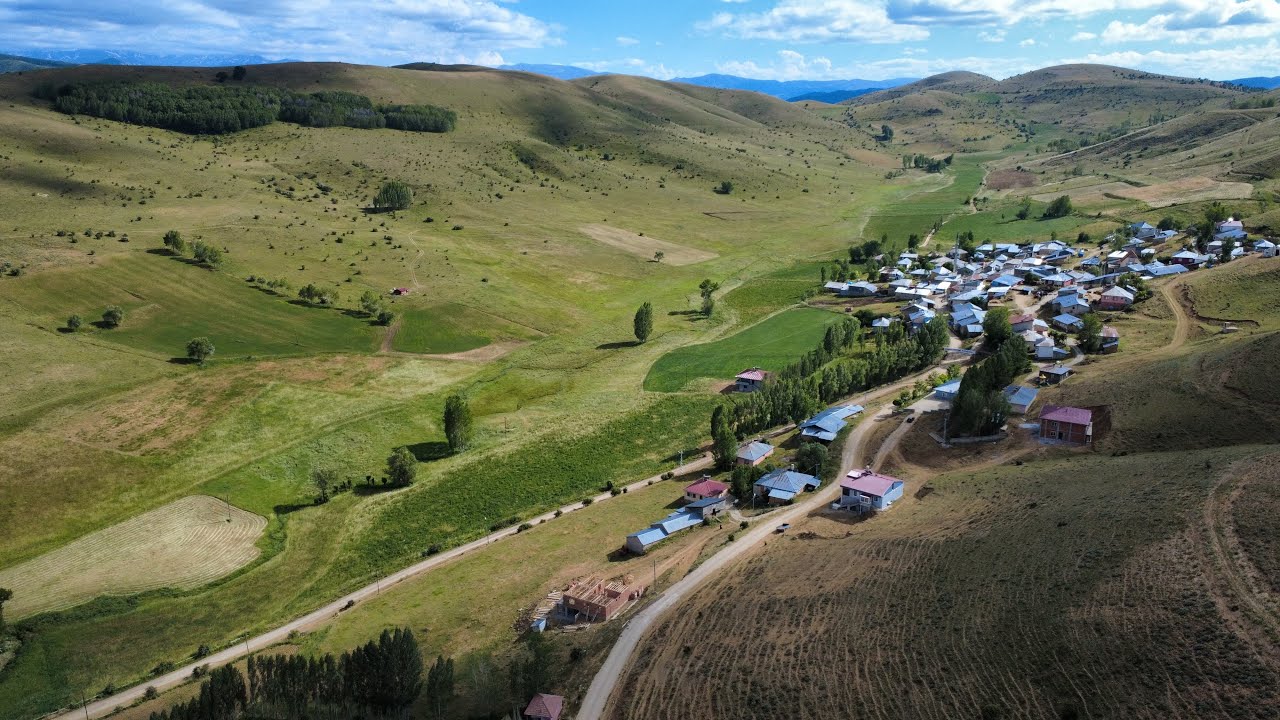 Bayburt Kavaklı köyü Drone çekimi (köy içi)