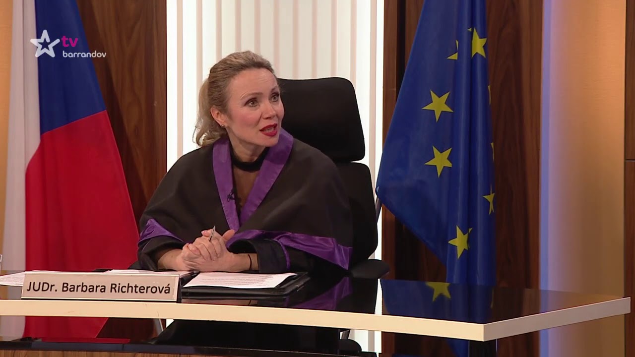 Soudkyně Barbara (2019/108) - Nerozumíš kytkám ani mně