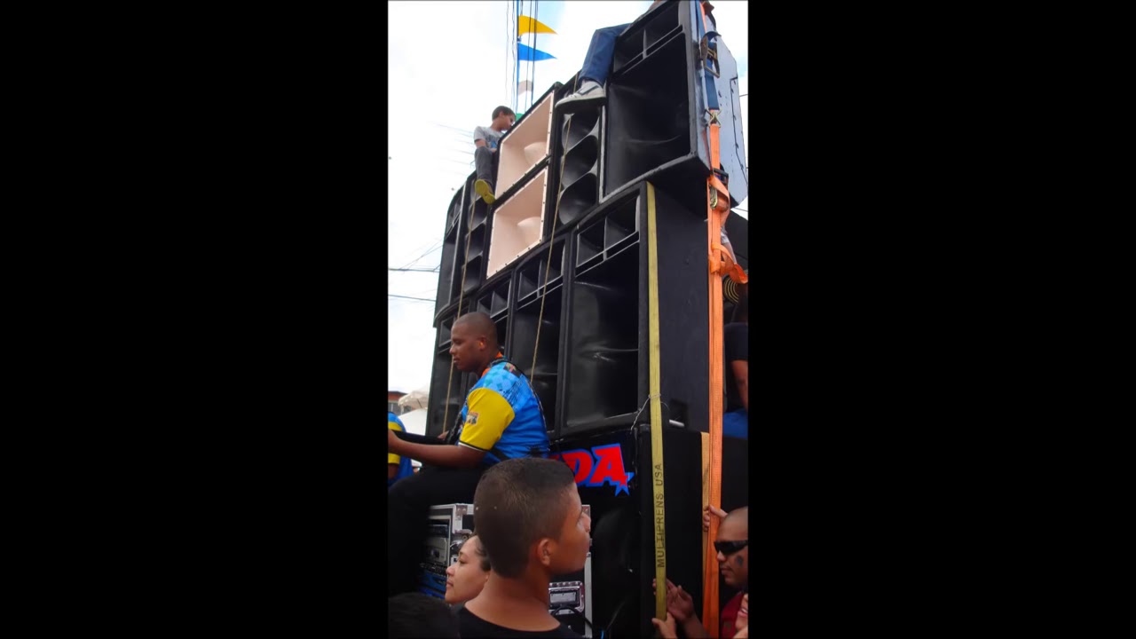 Nueva Onda Hermanos Clark Audio Comparsa Domingo Carnaval 2015