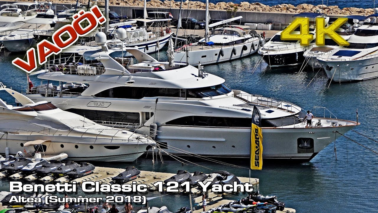 Benetti Classic 121 [4K]  Yacht Vaaö (Altea) Docking