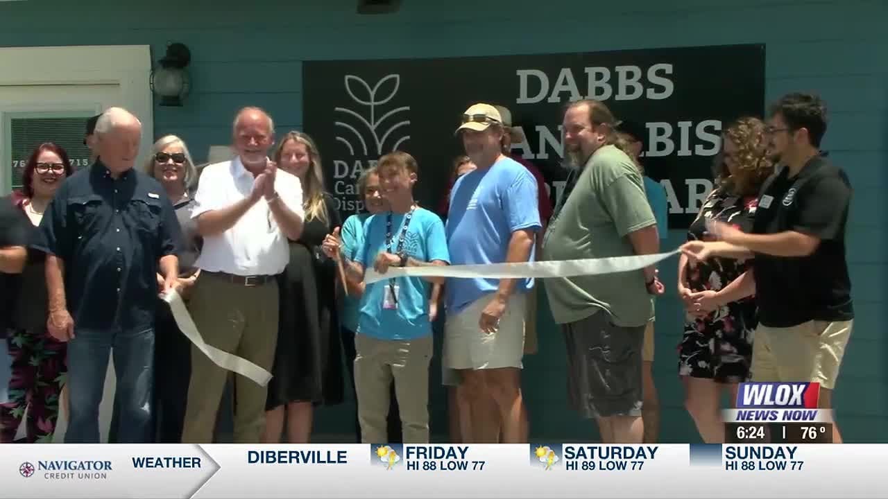 Dabbs Dispensary holds ribbon cutting ceremony in Long Beach