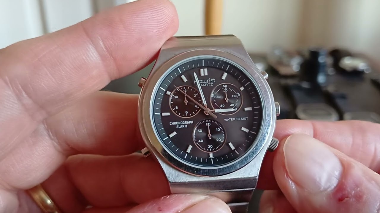 The alternative to a Seiko 7A28 chronograph - Citizen Miyota 3531 Meca movement in an Accurist.