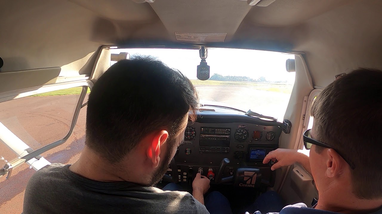 CESSNA 152 ACIONAMENTO
