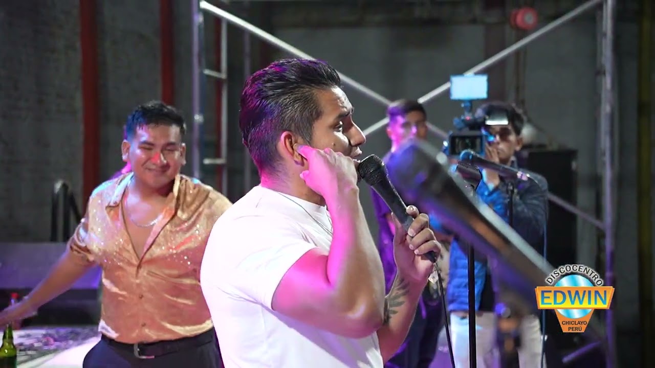 MI AMOR PLATONICO -ALLEN NÚÑEZ & BANDALOVE'S ( POSADA DE LAS COLONIAS )CONCIERTO CHICLAYO
