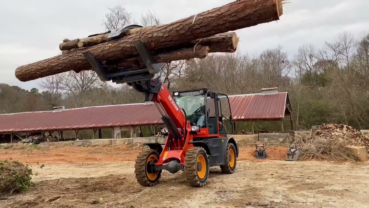 Everun's ER2500F Telescopic FEL in Action!