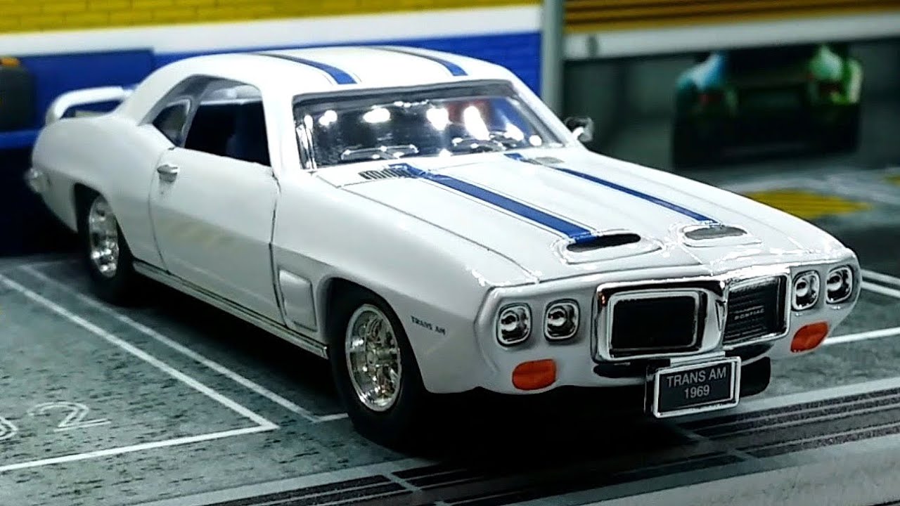 Обзор модели Pontiac Firebird Trans Am (1969) в масштабе 1/43 от Yat Ming Road Signature.