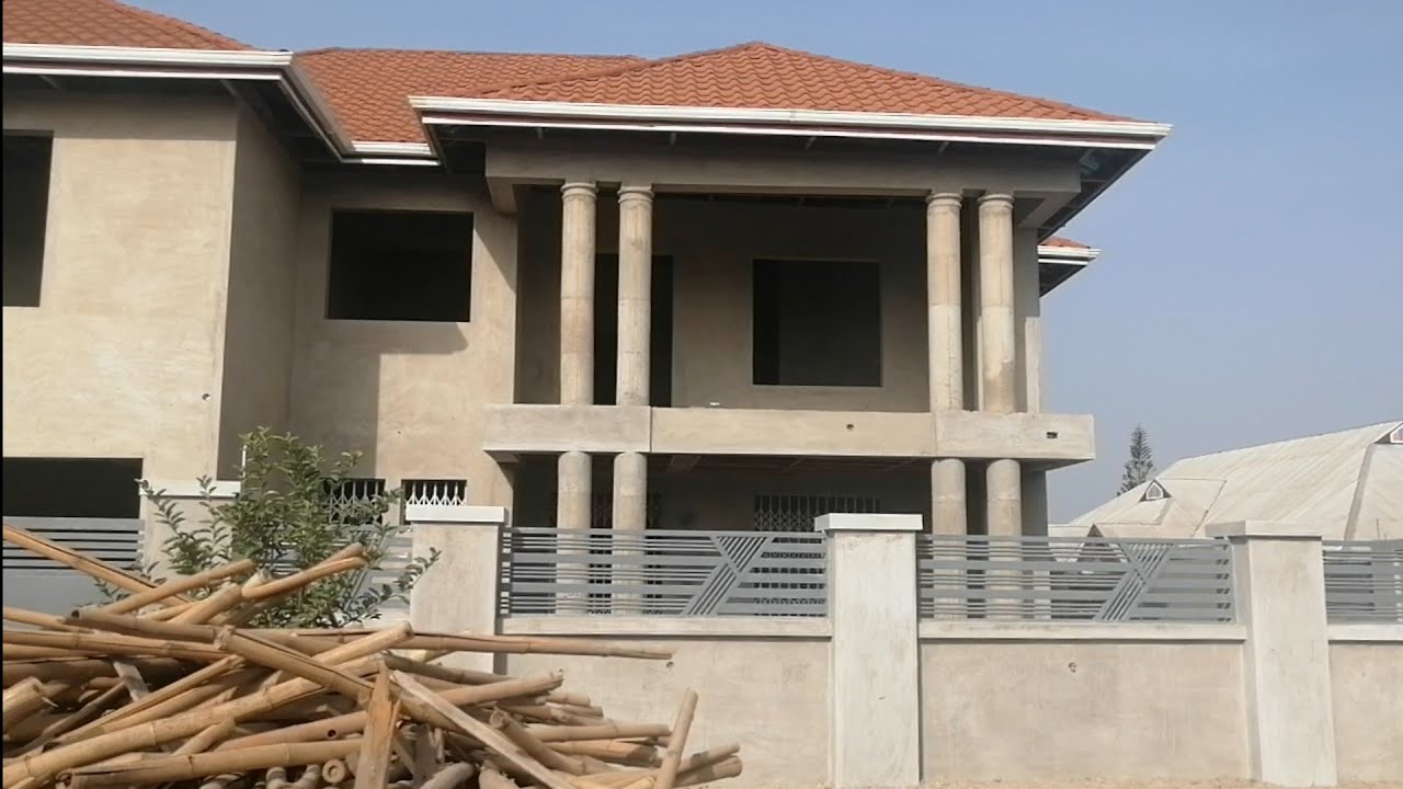 Building in Ghana 🇬🇭 Episode 10: Plastering Part 2