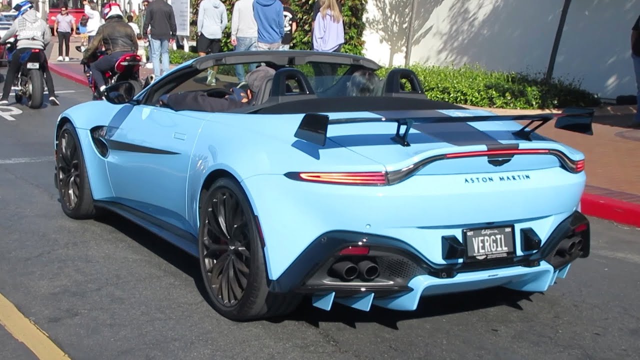 Flugplatz Blue Aston Martin Vantage Roadster F1 Edition