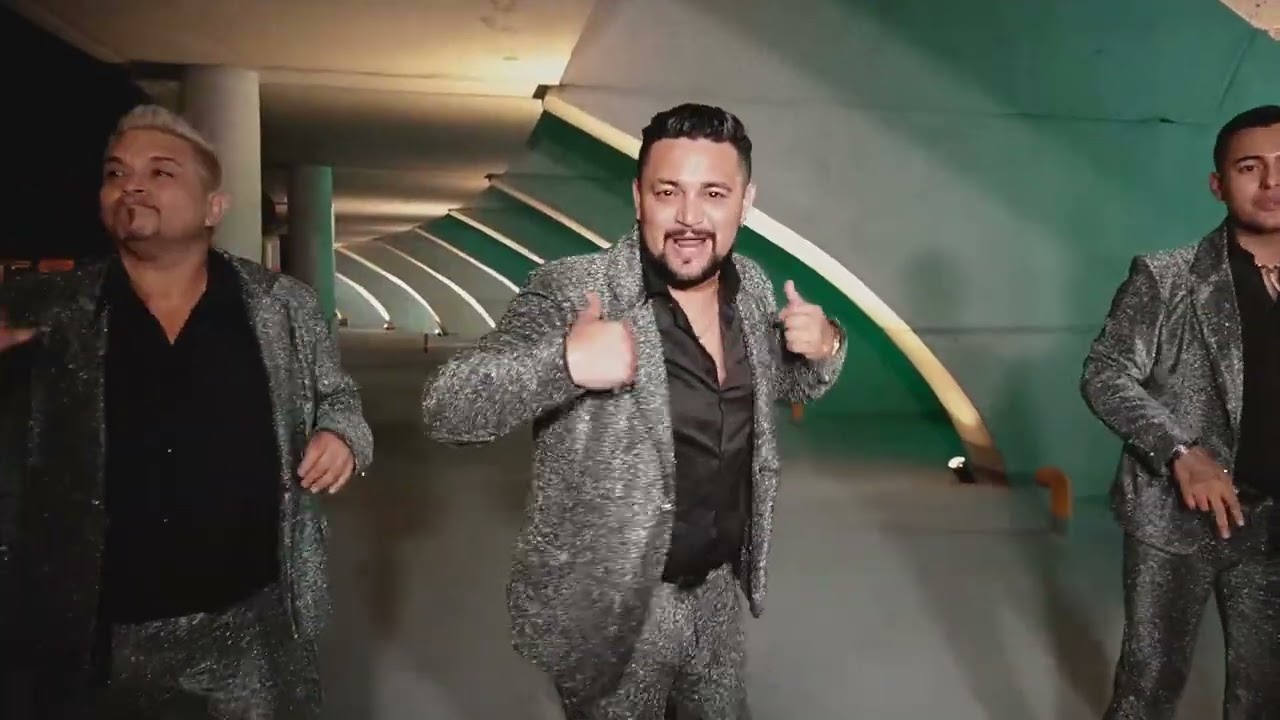 Estampida Musical Popurrí Par-chis Video Oficial