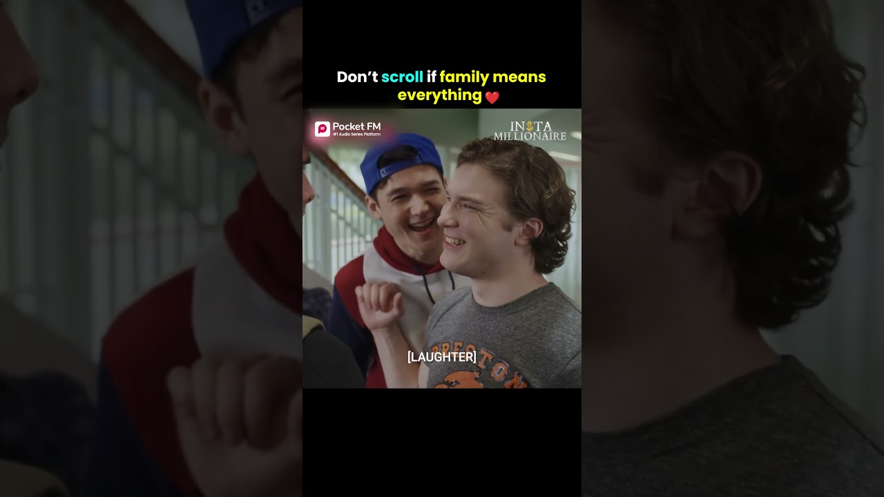 Подвергшийся травле ученик защищает свою мать в школьном коридоре во время конфликта!