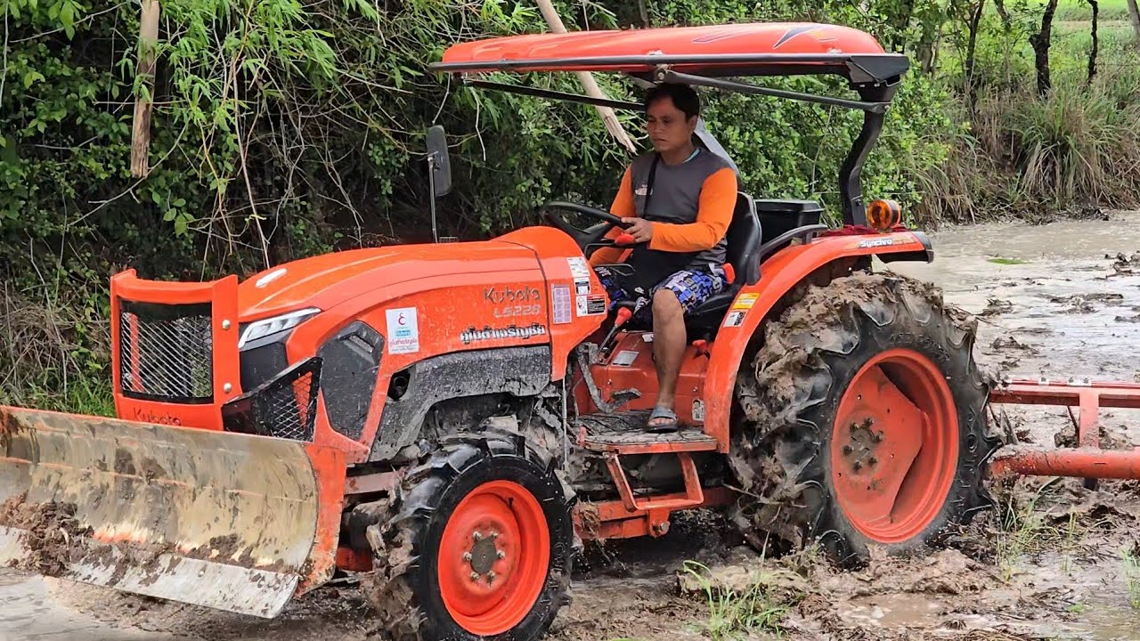 ลุยนาน้ำ kubota L5228 แรงกว่า36คันเก่าเยอะ