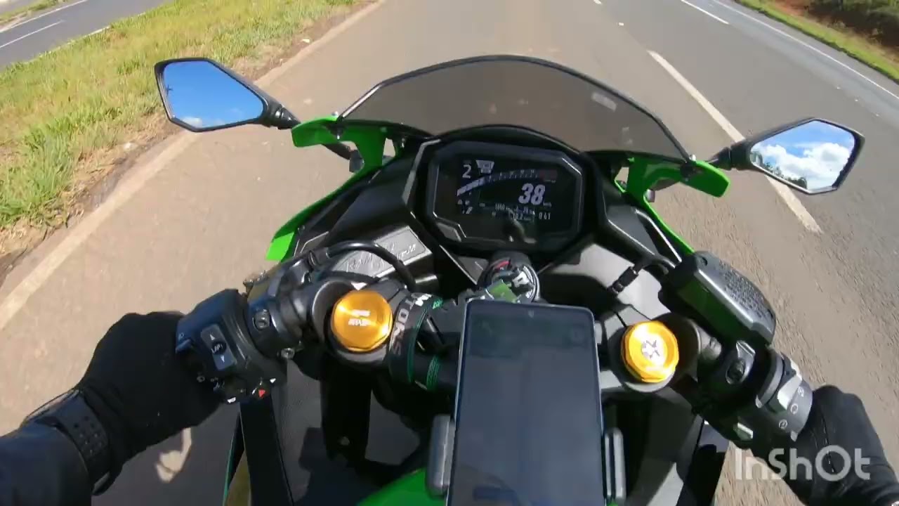 ACELERANDO UM POUCO MAIS A VERDINHA ZX4R !!!! 