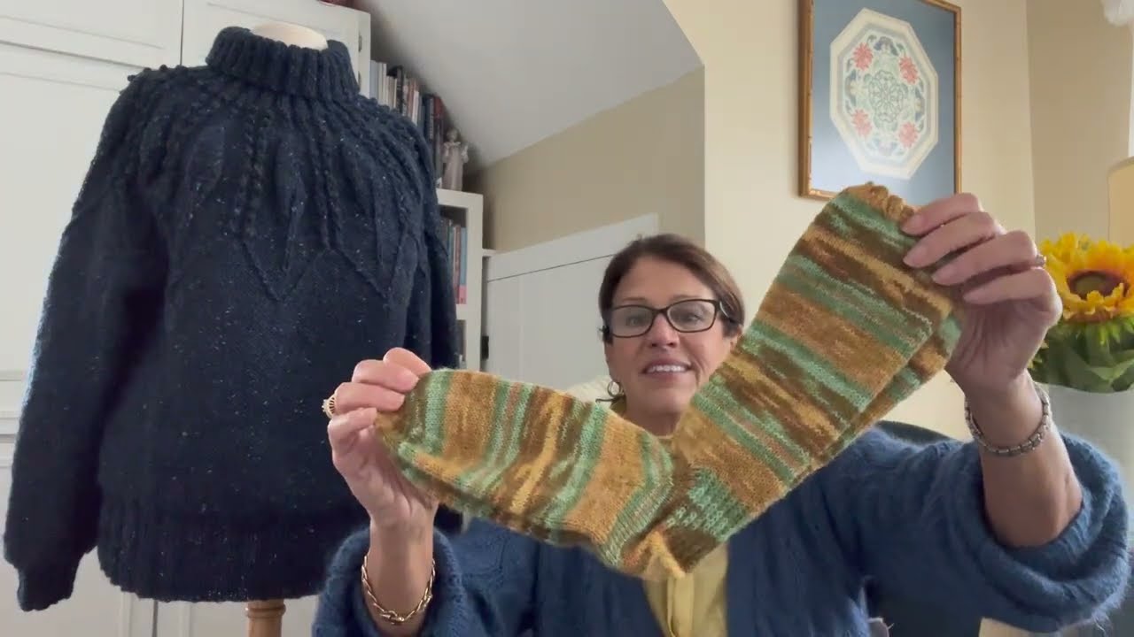 Episode 43 September Knitting and some of my favorite fall things!!!