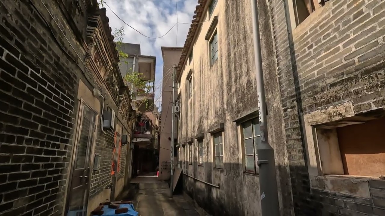 山貝村