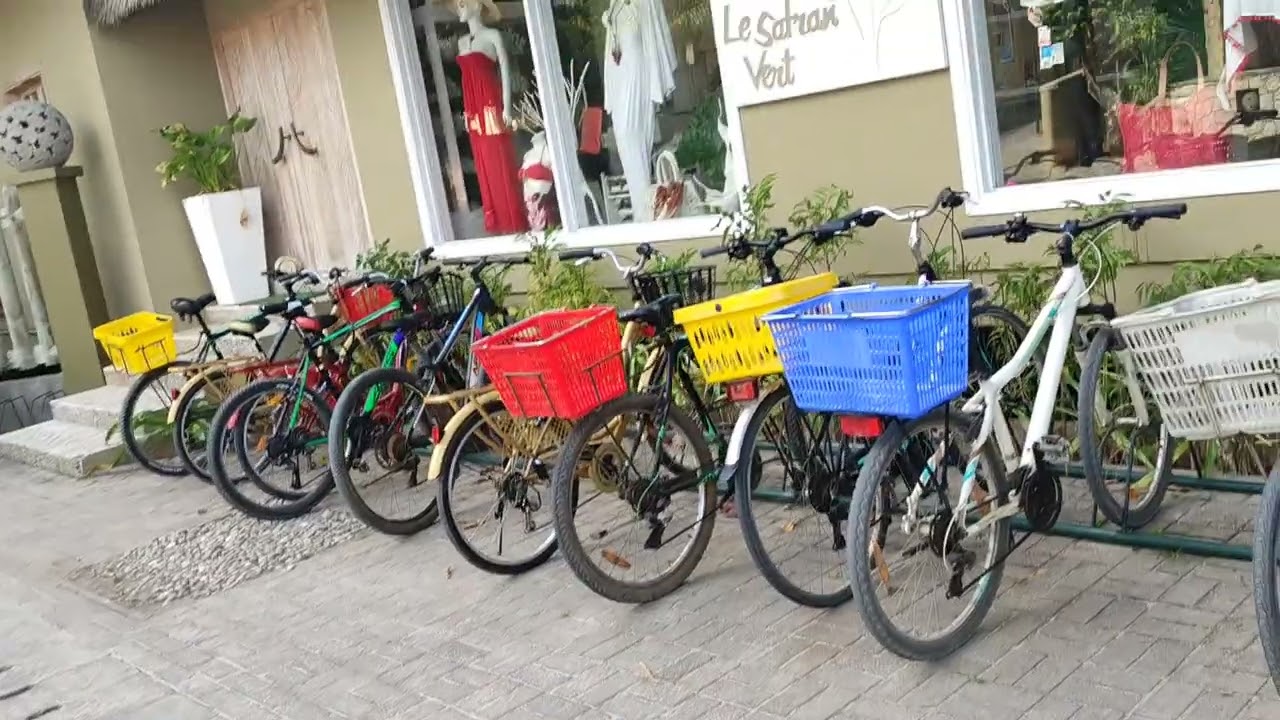 Cycling from La Passe ( Calou guest House) to Anse Patate.La Digue Seychelles