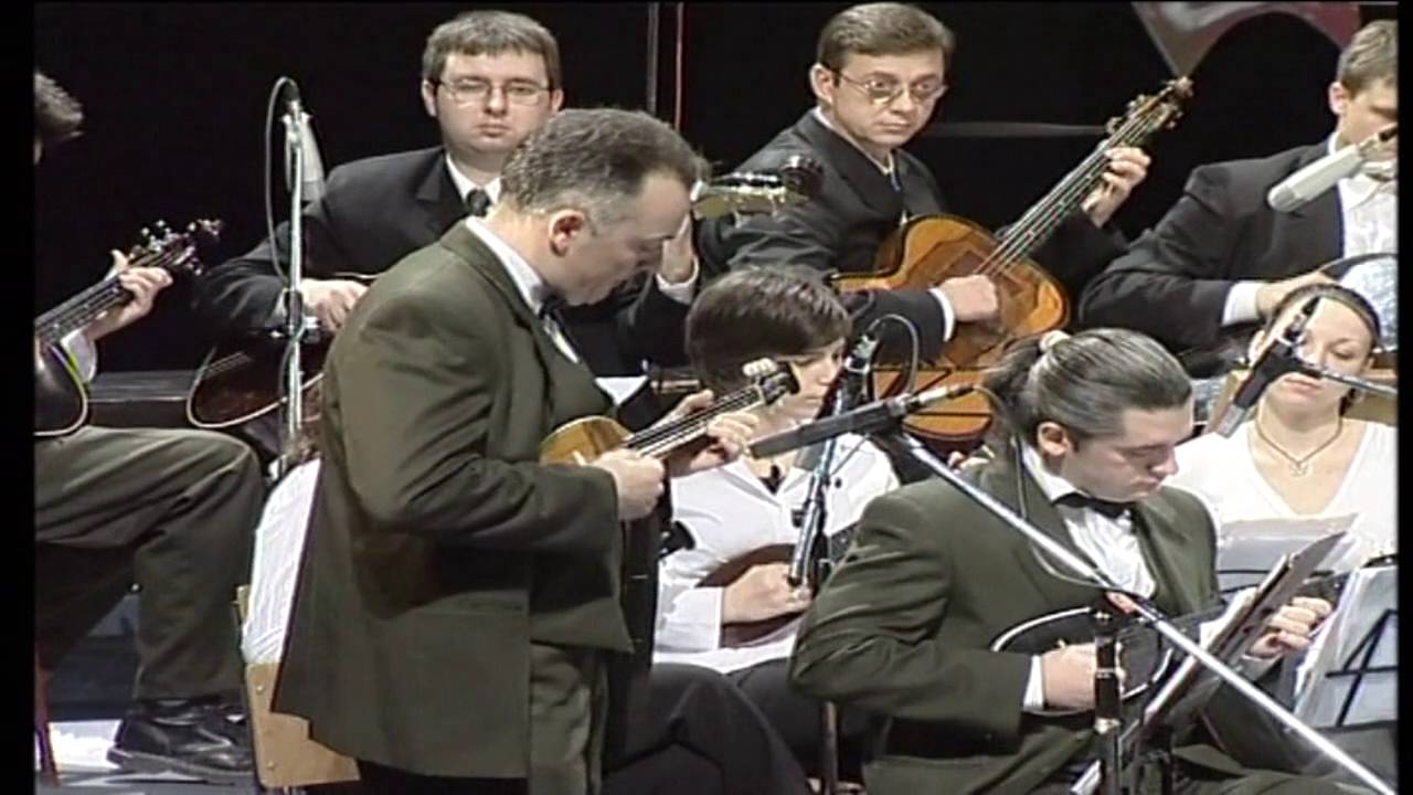 Vojvodinom ravnom - tamburasi