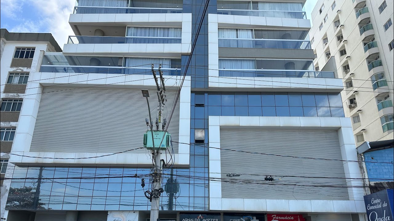 Edifício Aquarela 3 Quartos à venda finamente mobiliado frente para o mar na Praia do Morro