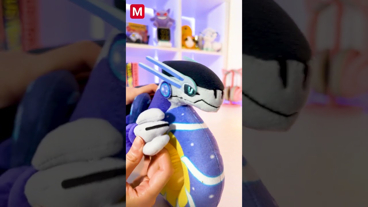 Pok&eacute;mon Center - Koraidon Sprinting Build & Miraidon Drive Mode Plushies🏍️