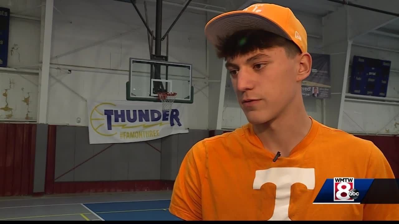 South Portland standout signs with Tennessee