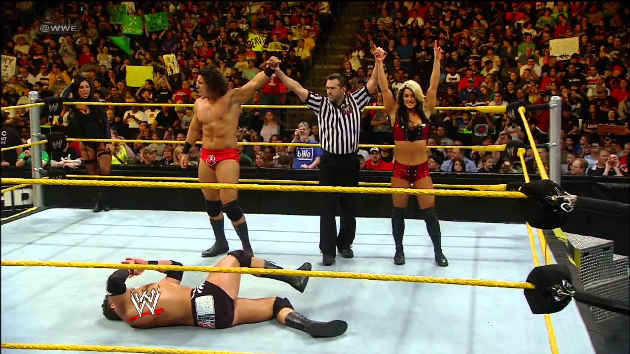 WWE NXT - Derrick Bateman and Kaitlyn vs. Johnny Curtis and Maxine