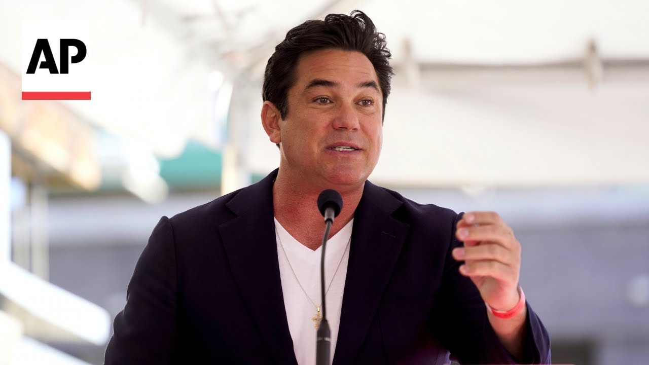 Dean Cain, former TV Superman, will be sworn in as honorary ICE officer