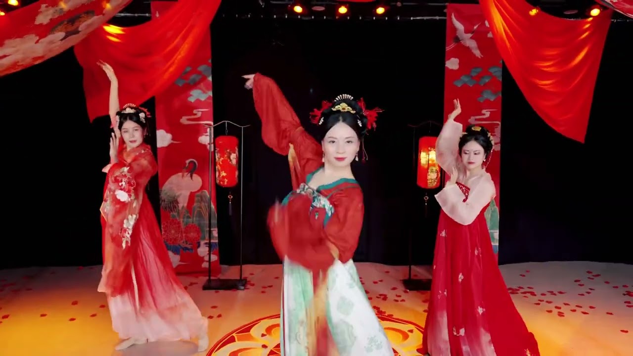 Múa Dạ Yến - nhóm Ruby cover 