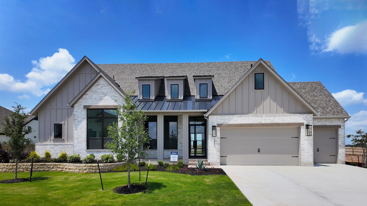 Inside the Barletta Plan by Highland Homes | Santa Rita Ranch TX | 1-Story Luxury w/ 4-Car Garage