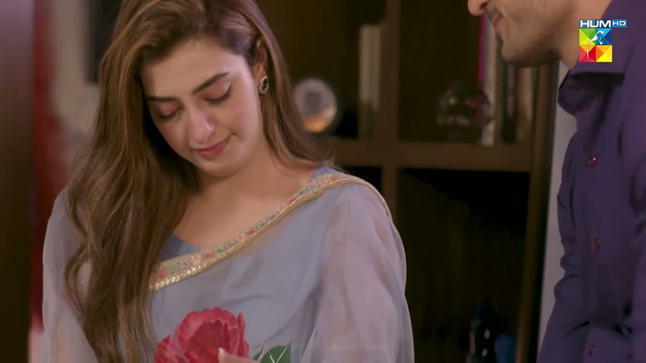 Larki Ne Pehli Dafa Saree Pehni....! - Bikhray Hain Hum - HUM TV