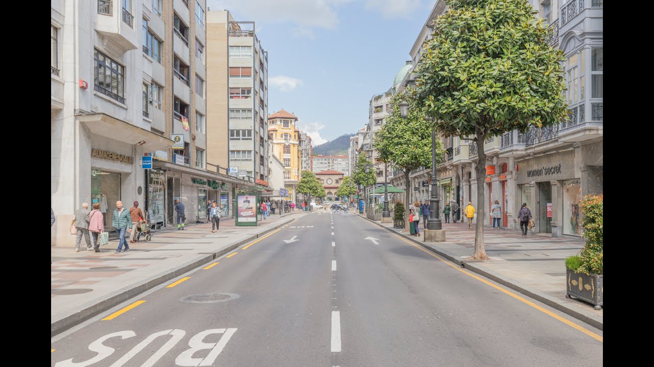 Piso a la venta en la calle Uría de casi 200 metros a reformar.