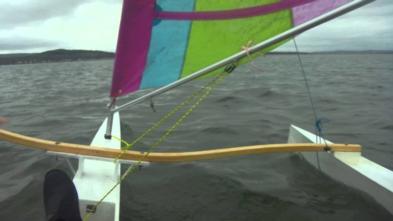 Ultra narrow trimaran / kayak